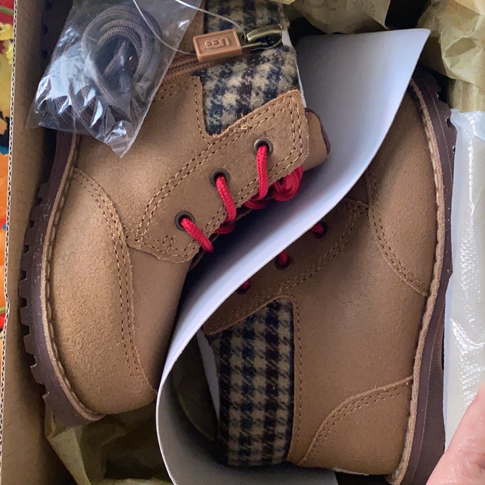 Brand new ugg winter boots for infants - Picture 2 of 6